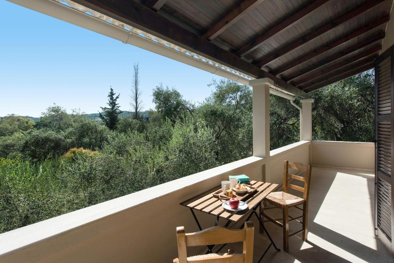 Villa Lofos Kassiopi Exterior photo