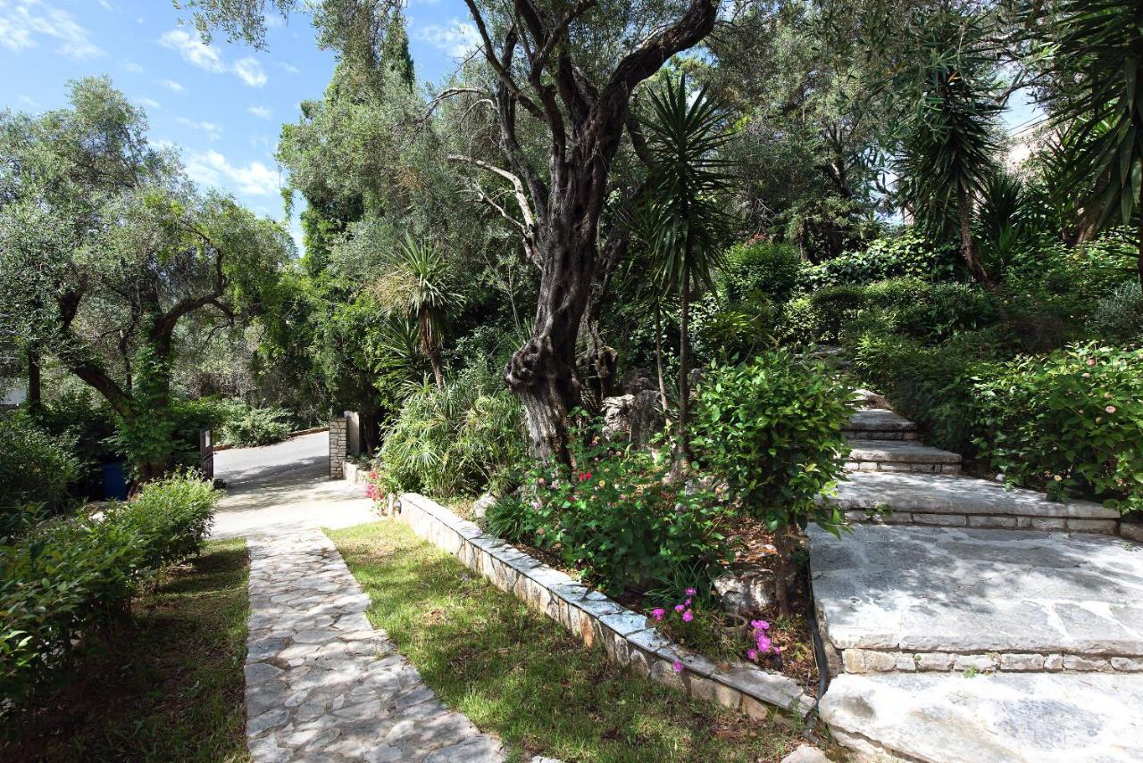 Villa Lofos Kassiopi Exterior photo