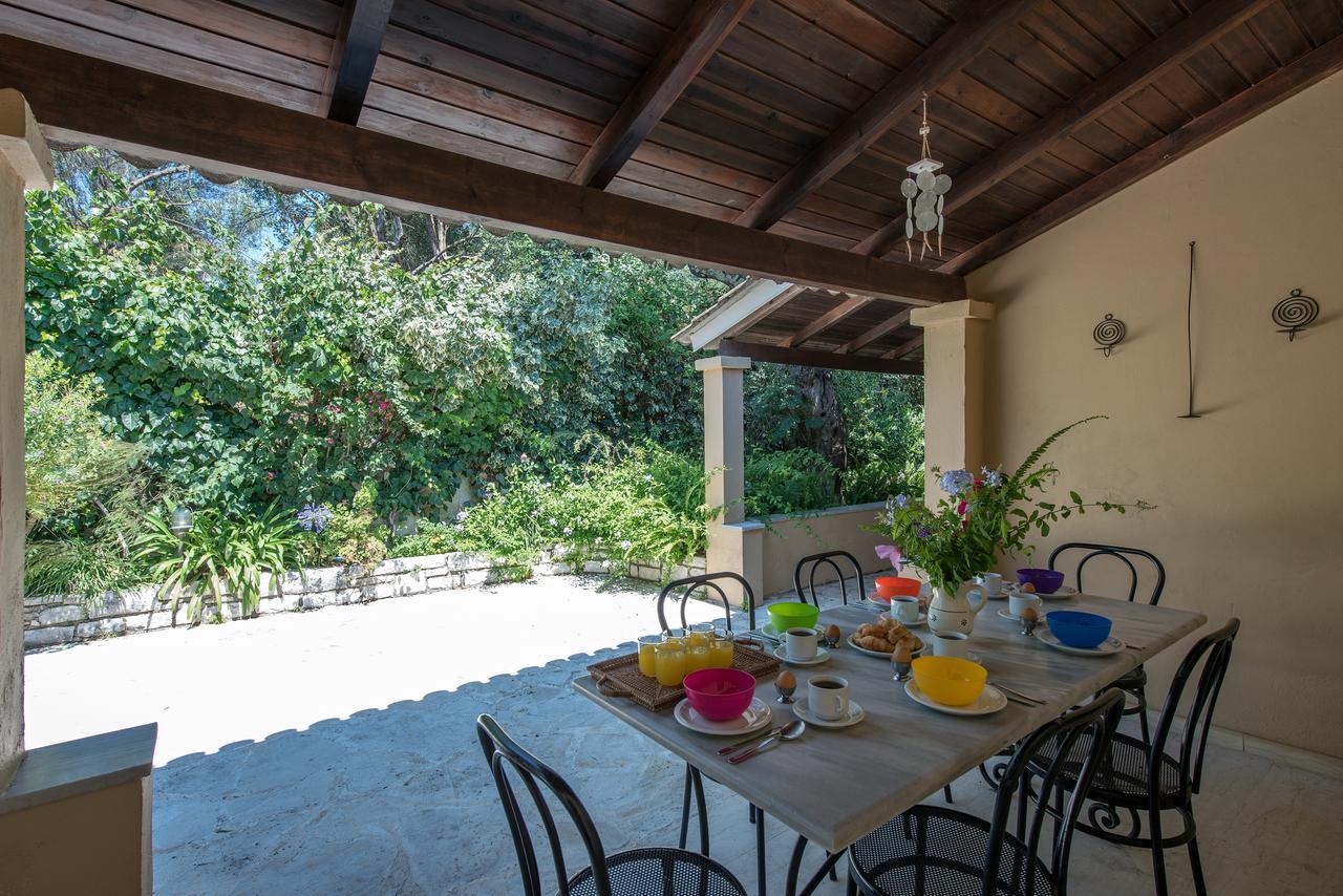 Villa Lofos Kassiopi Exterior photo