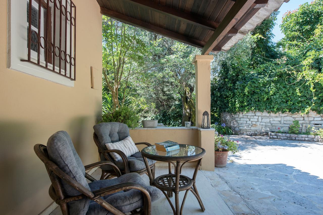 Villa Lofos Kassiopi Exterior photo